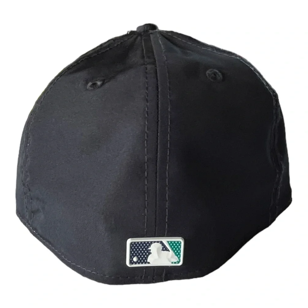 Seattle Mariners Alternate New Era 59Fifty Fitted Hat, size 7